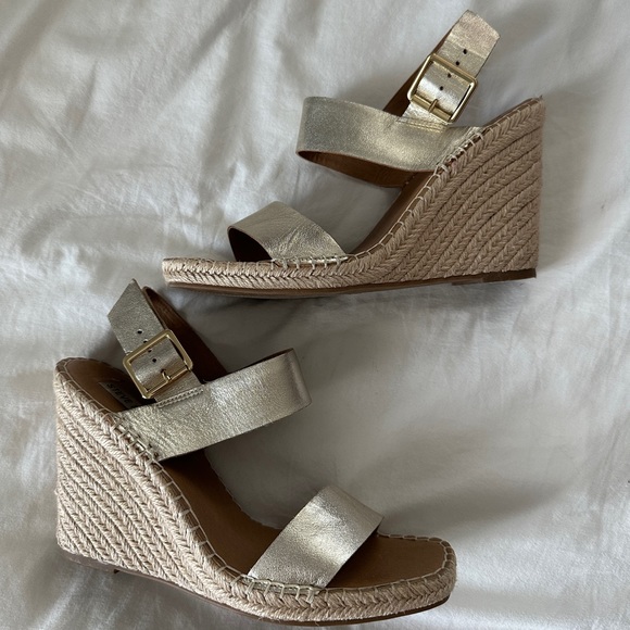 Gold Espadrille - Picture 2 of 5